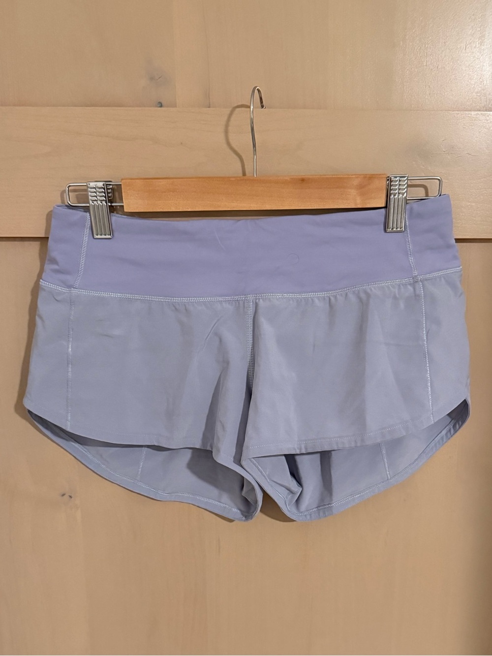 Lululemon Women’s Speed Up Short 2.5” Light Purple Berry Mist Size 4
